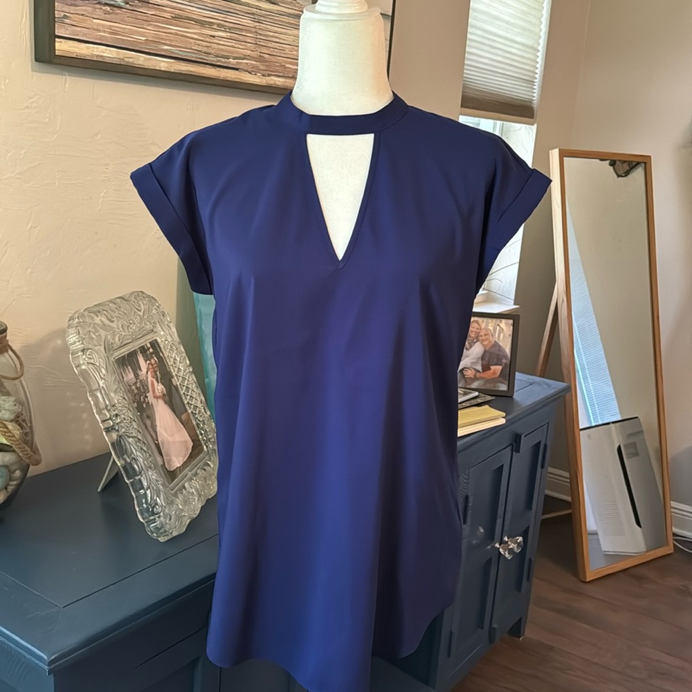 Express Navy Blue women’s short sleeve blouse size medium